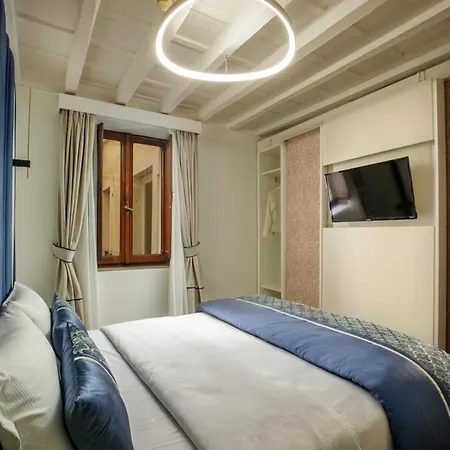 Πανσιόν Navona Sky Palace 4*