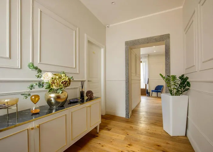 Navona Sky Palace Konukevi 4*