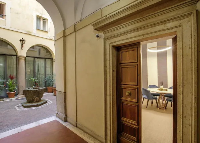 Konukevi Navona Sky Palace Roma