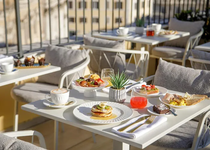 Konukevi Navona Sky Palace 4*