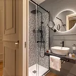 בית הארחה Navona Sky Palace 4*