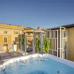 בית הארחה Navona Sky Palace